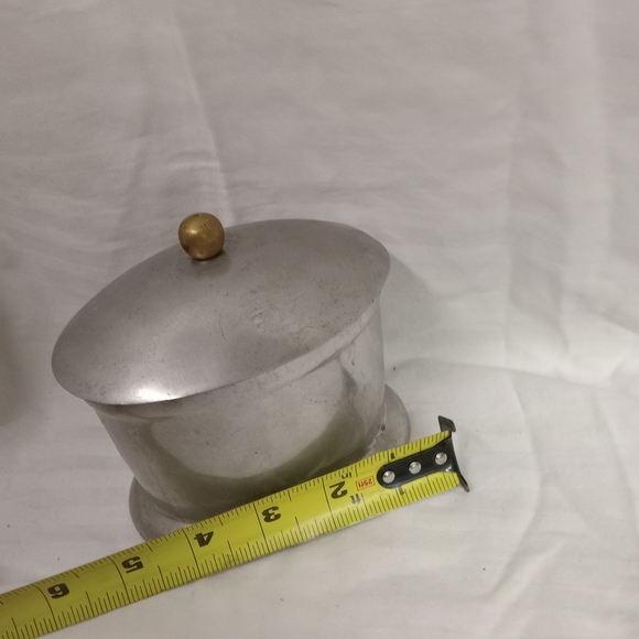 Vintage Oval Handcrafted Silver Metal Trinket Box - Picture 4 of 6